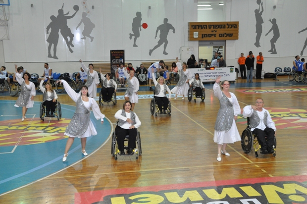Gallery - Basketball game between the Diamond Exchange and Ilan Wheelchair teams – 15.1.2013, 6 of 10