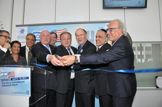 Gallery - President of ISDE, Shmuel Schnitzer, and President of DDC, Reuven Kaufman, inaugurate the event 7.4.2014, 17 of 19
