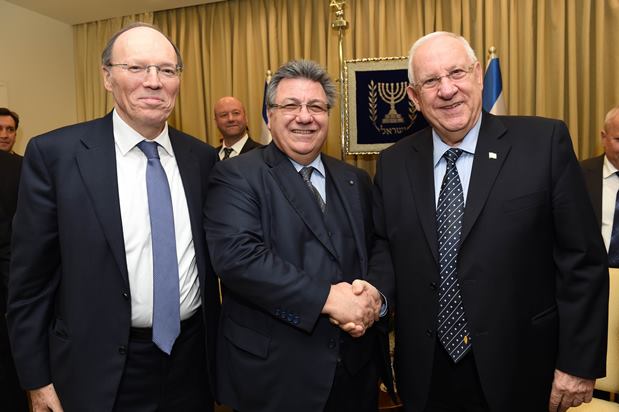 Gallery - Israel and Alrosa Sign Memorandum of Understanding 9.2.2015, 19 of 22